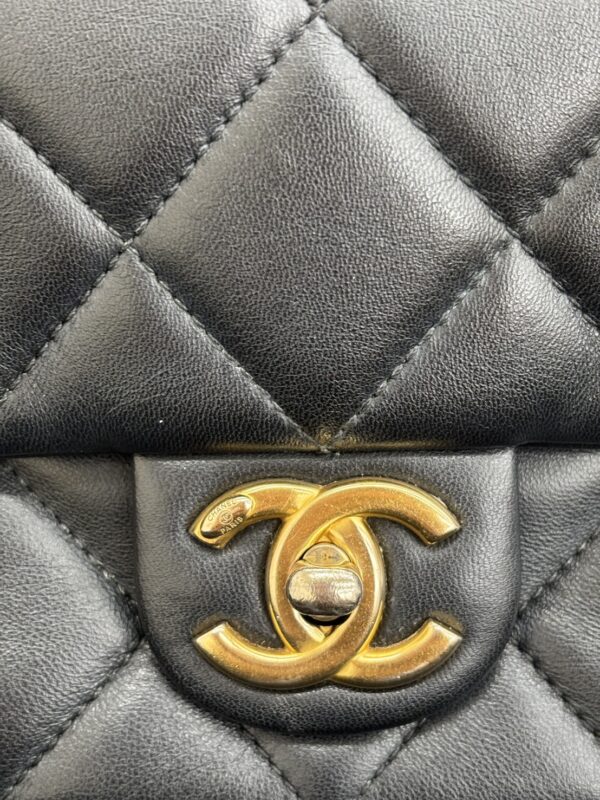 Chanel 香奈兒 AS2855 方胖子珍珠鏈斜背包｜台中台新當舖流當品：圖片 7