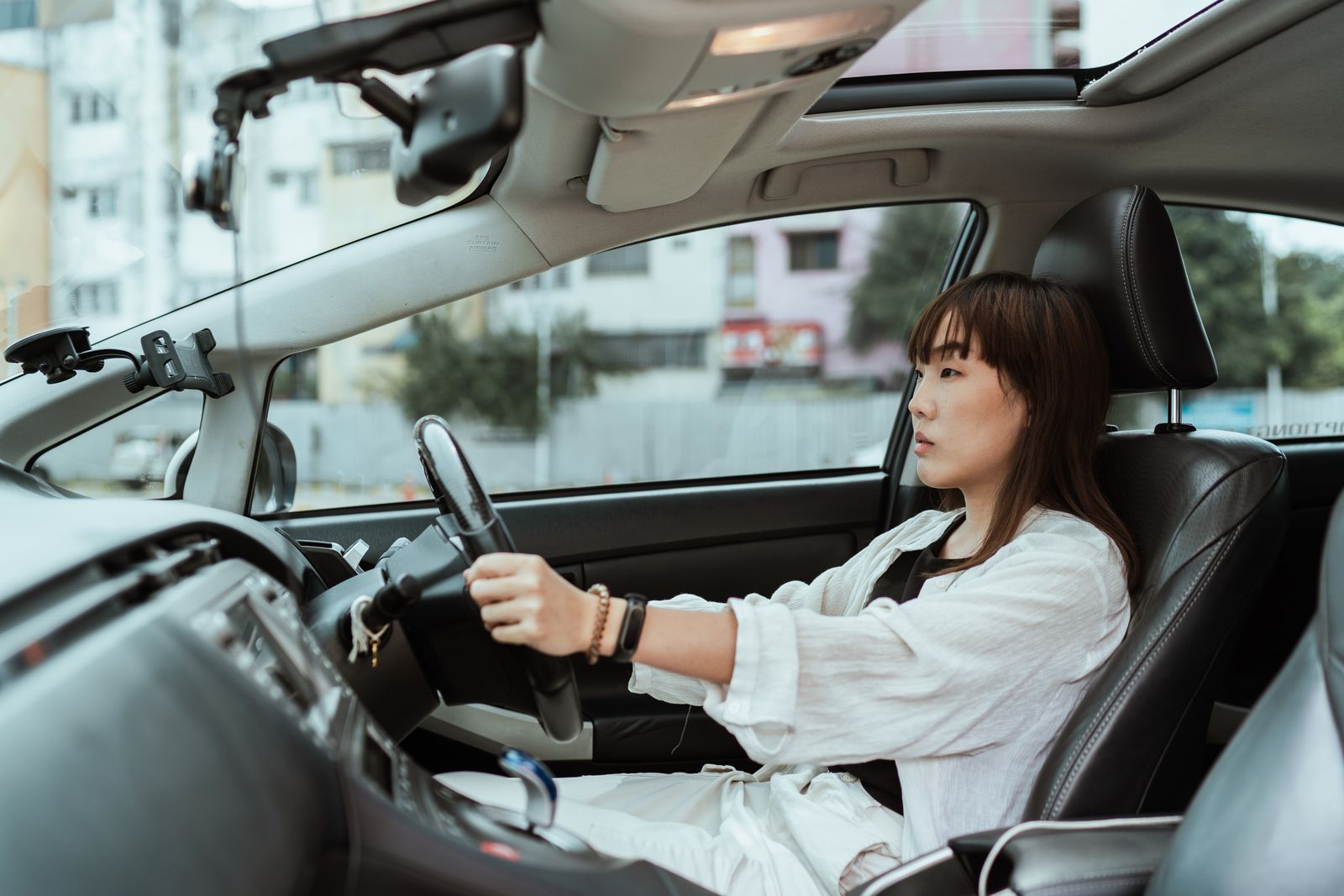 台中北區汽車借款免留車:辦完照常開車載貨跑業務